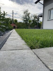 Firma Ogrodnicza PanTrawa - zakładanie ogrodu w Maszycach k. Krakowa 18